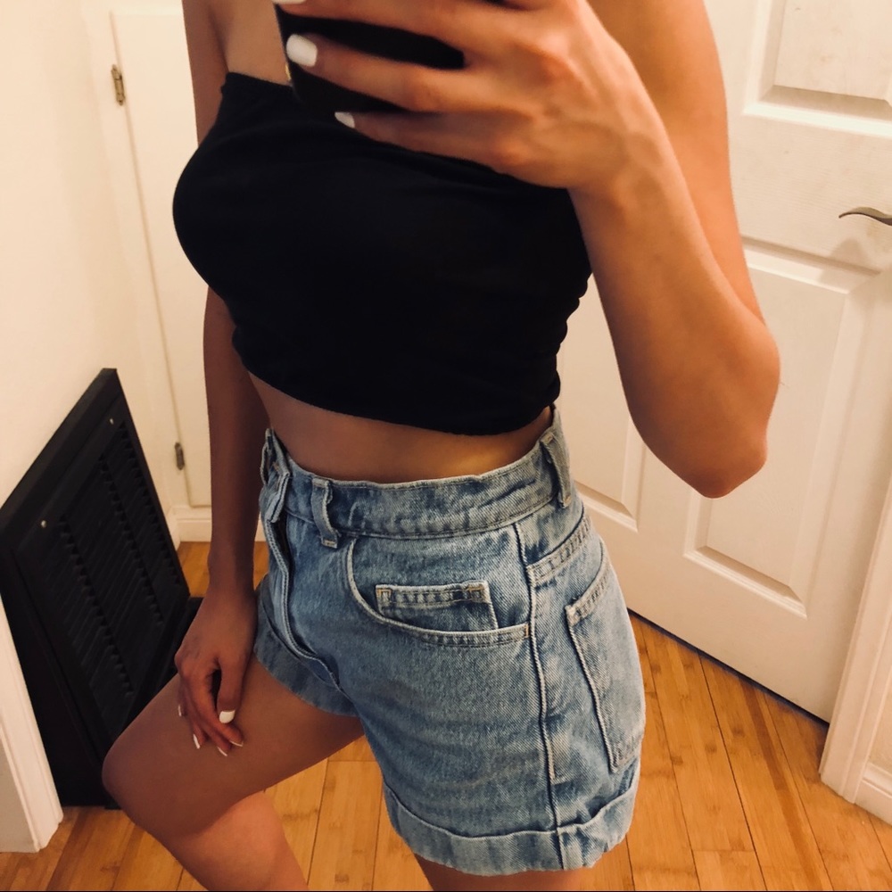 ๐ American Apparel Light Denim Shorts - Picture 3 of 3